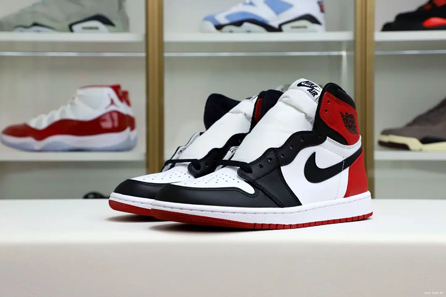 Air Jordan Retro 1 (2016) Kimikick Black Toe 0530